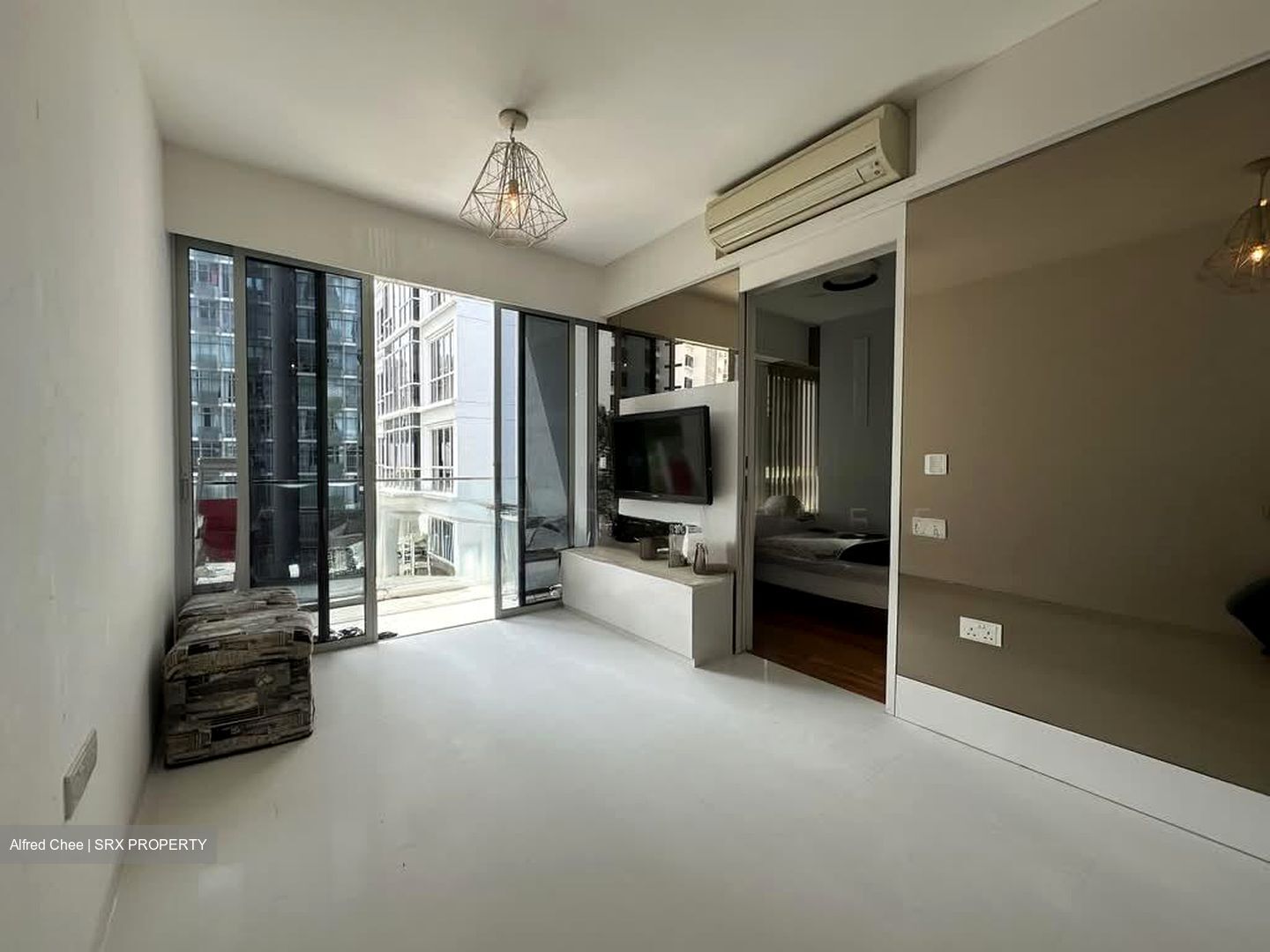 RV Suites (D10), Apartment #567706631